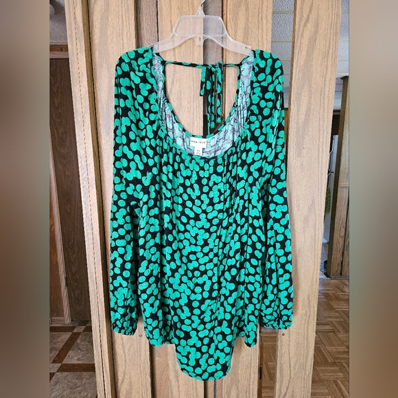 Ava & Viv Tops - AVA & VIV Size XXL Green Long Sleeve Flowy Blouse Tie Back